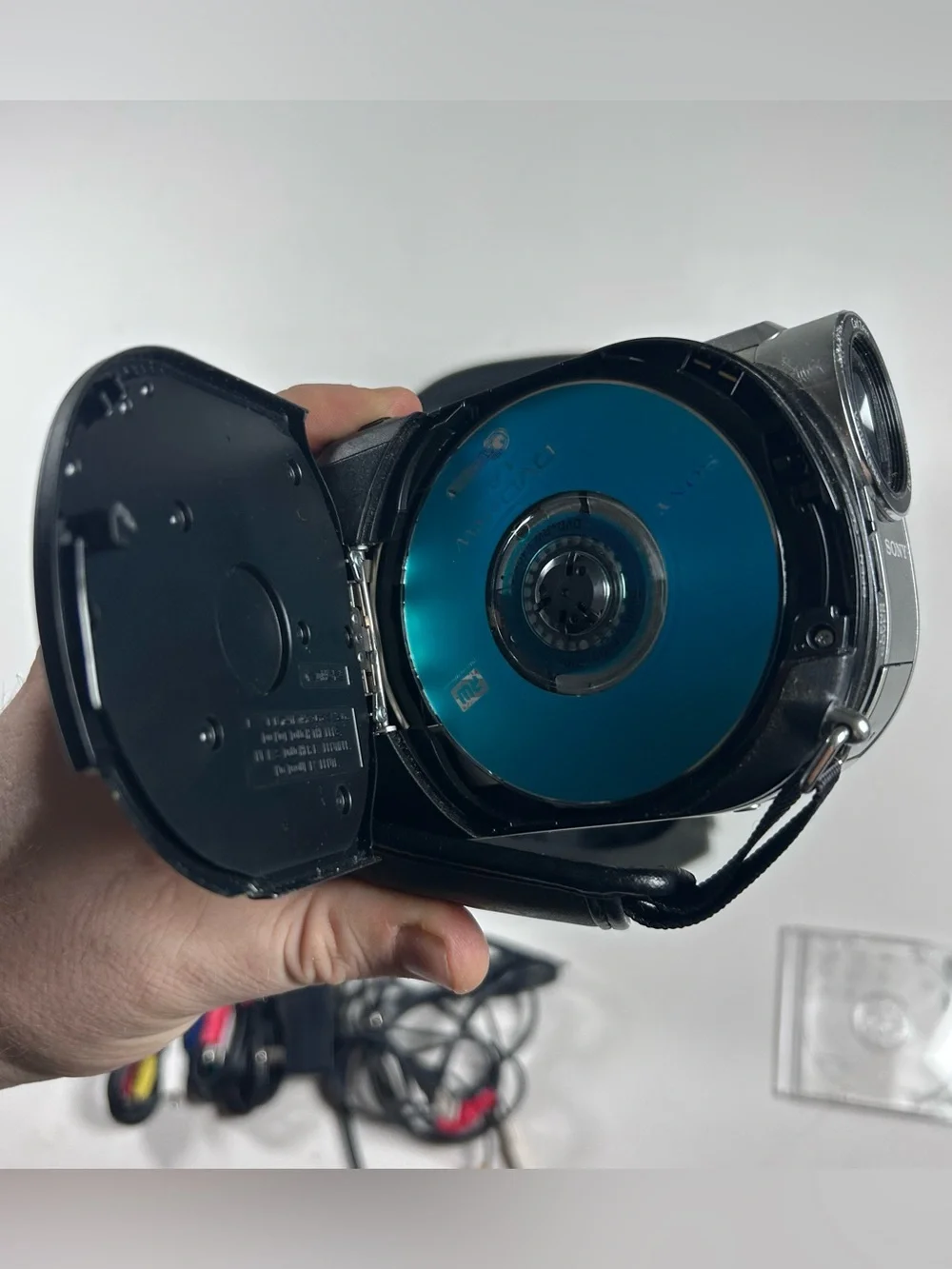 Sony DCR-DVD650 Mini DVD Handycam Tested Working Battery 8B Stick Bag Accessorie